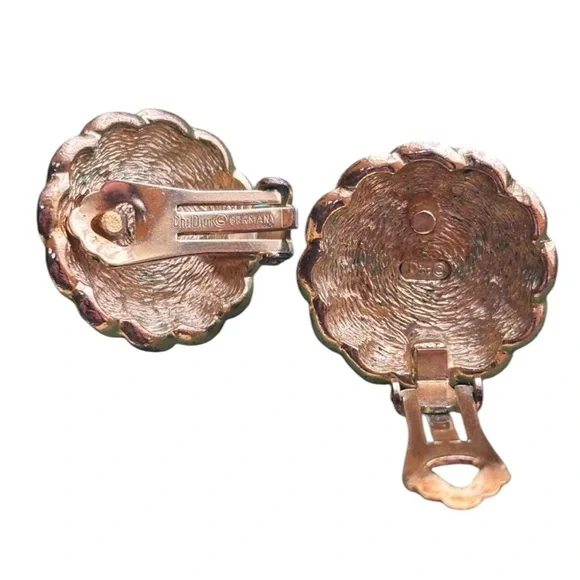 Christian Dior Vintage Faux Pearl Gold Clip On Earrings - Picture 2 of 5